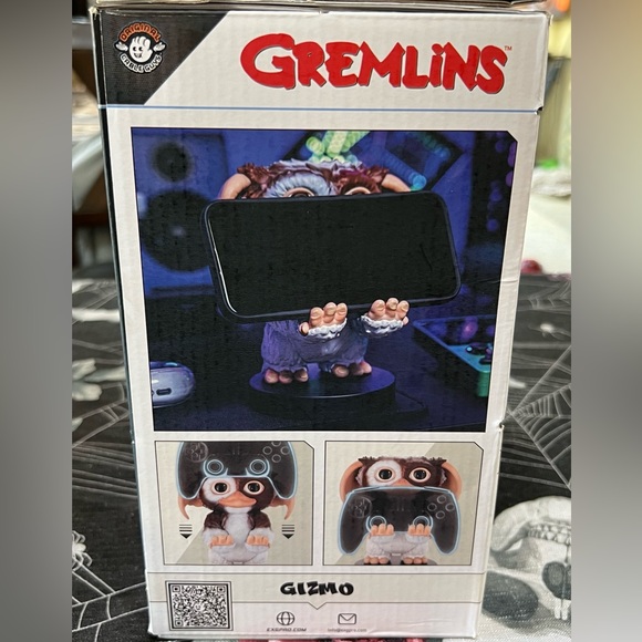 CHOOSE ONE: BEETLEJUICE JOKER BATMAN GREMLINS SALLY PHONE AND CONTROLLER HOLDER - Picture 13 of 16